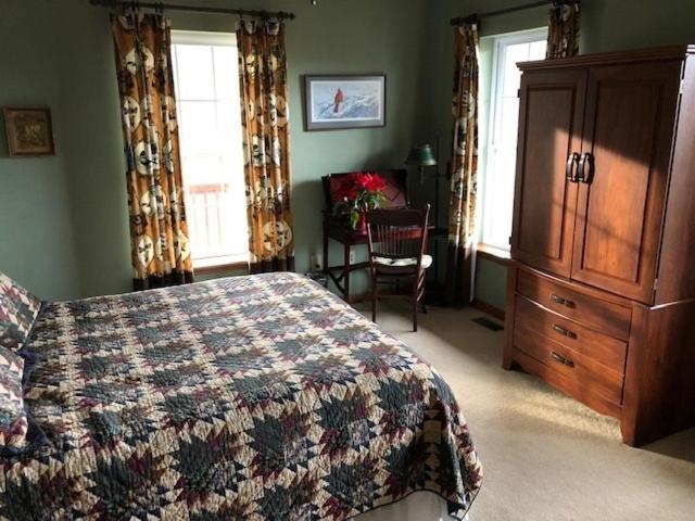 Long Mountain Lodge Bed & Breakfast Dahlonega Ruang foto