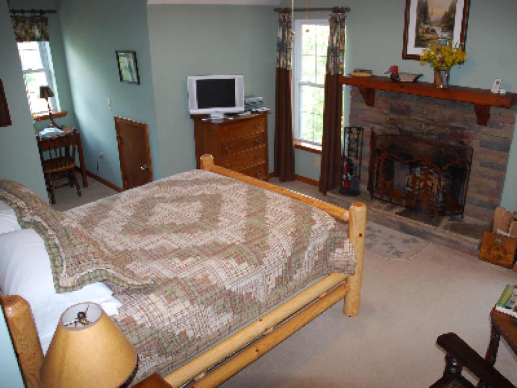 Long Mountain Lodge Bed & Breakfast Dahlonega Ruang foto
